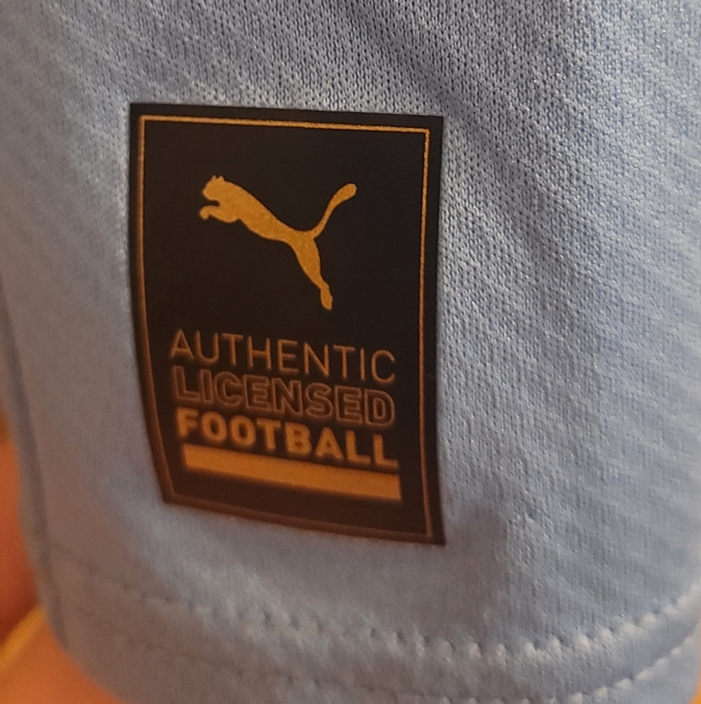 Boys 22/23 Manchester City Home Jersey - Picture 7 of 8